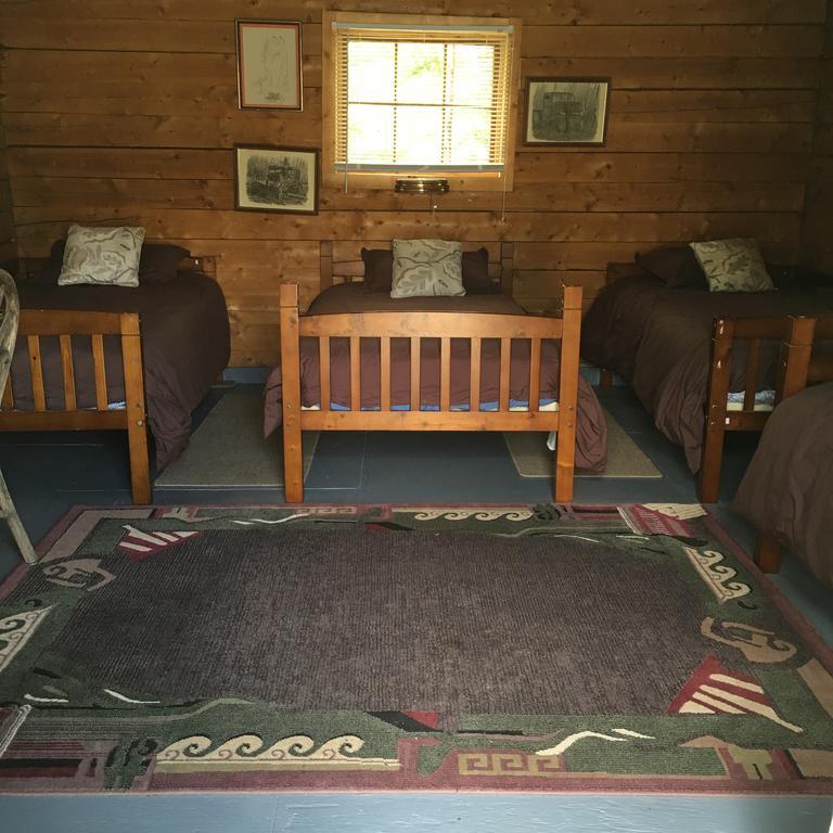 Tagish Six Mile River Resort מראה חיצוני תמונה